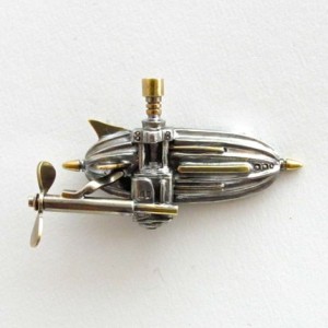 NewIndustries Light Passenger SteamPunk Airship brooch pin